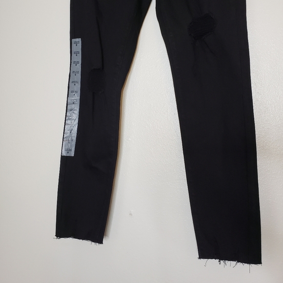 NEW Old Navy Rockstar Super Skinny Jeans Black Knees Distressed Womens Summer - Picture 8 of 16
